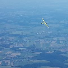 Flugwegposition um 15:12:43: Aufgenommen in der Nähe von Gemeinde Neumarkt im Mühlkreis, Österreich in 1710 Meter